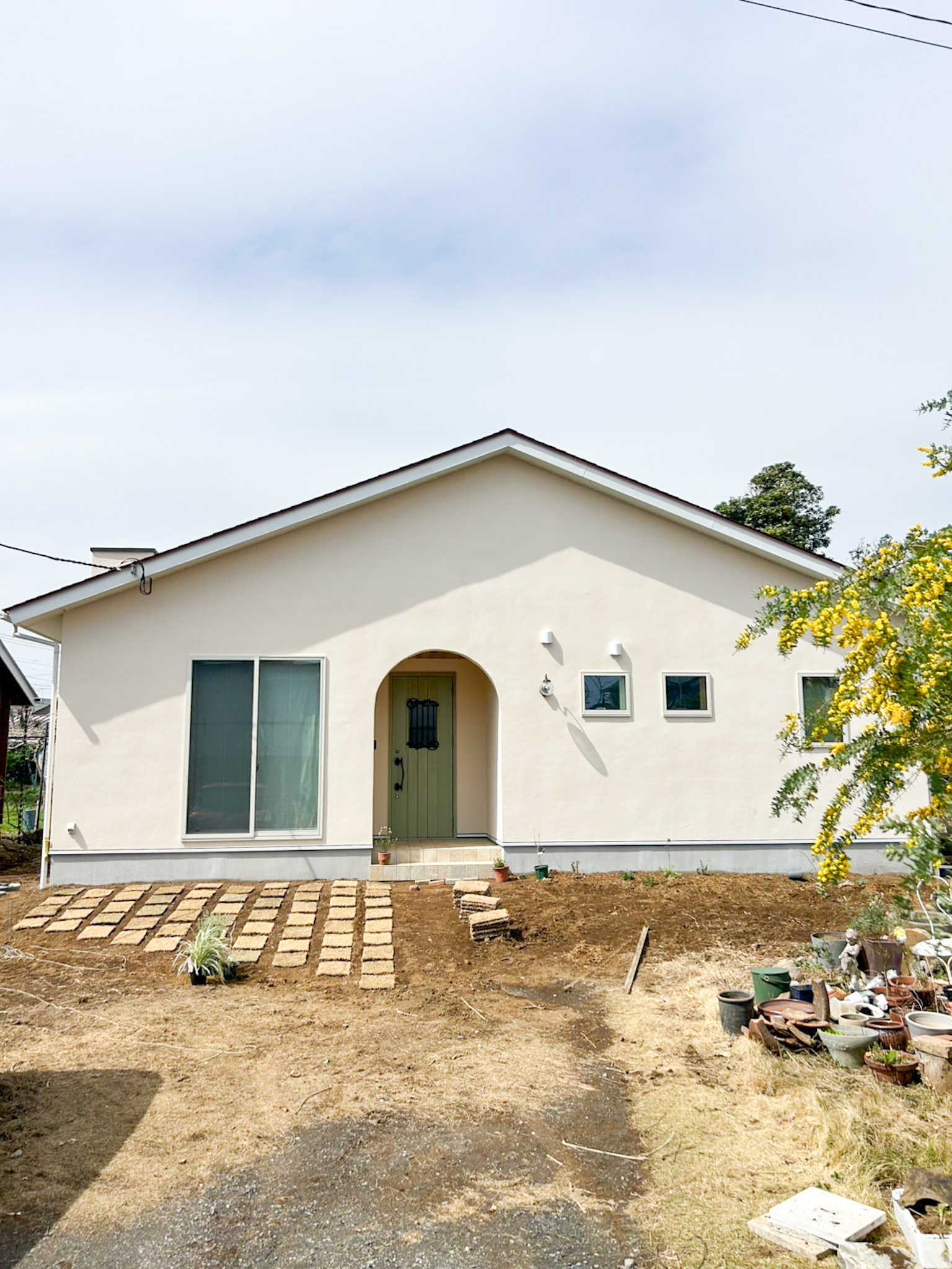 大きな屋根の平屋