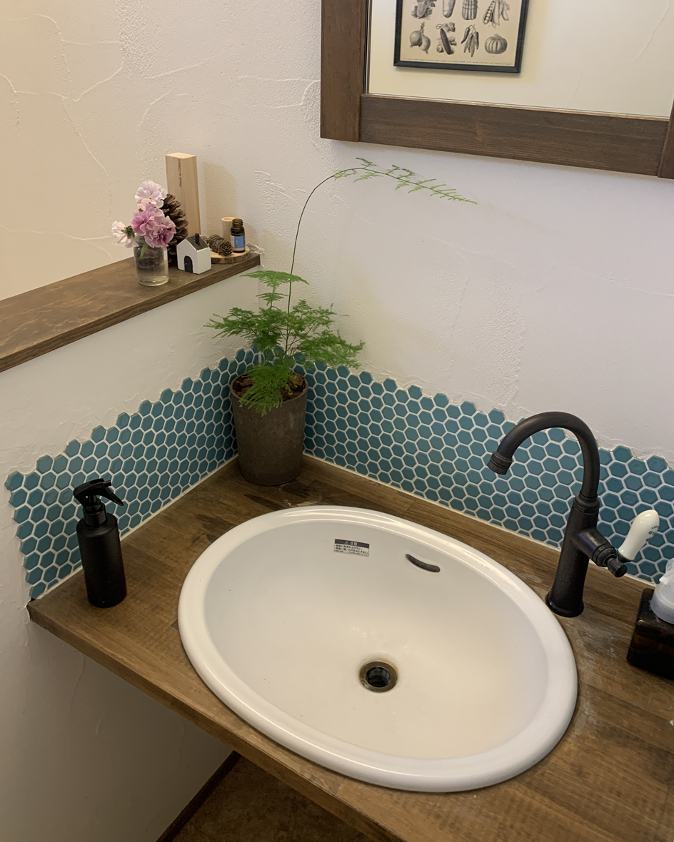 植物に囲まれた 癒しの家